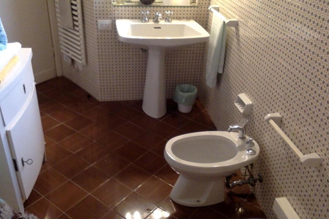 Xampilla'S Business City Mini Apartment Bassano Басано дел Грапа Екстериор снимка